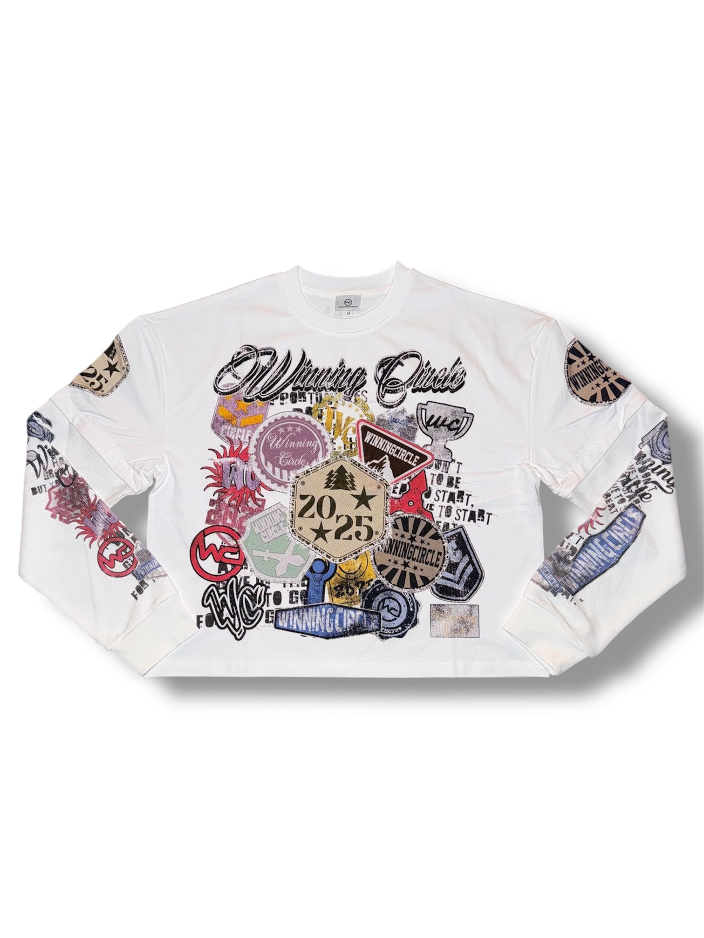 BADGED LONG-SLEEVE TEE(REMOVABLE SLEEVES)